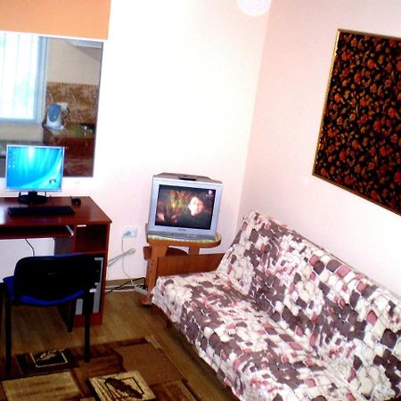 1 Ком Квартира 1 Этаж 3 Дивана, Wi-Fi, Центр Города, Садовая-Чкалова "Сильпо" И "Атб" Отдельный Дом 2 Этажа Mykolajiv Eksteriør bilde